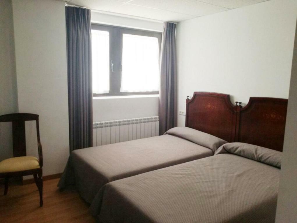 Pension La Espiga Памплона Экстерьер фото